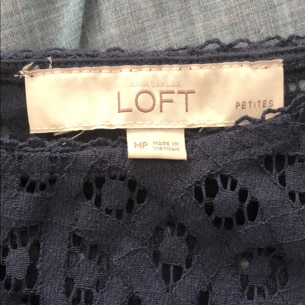 LOFT blouse - Picture 2 of 8